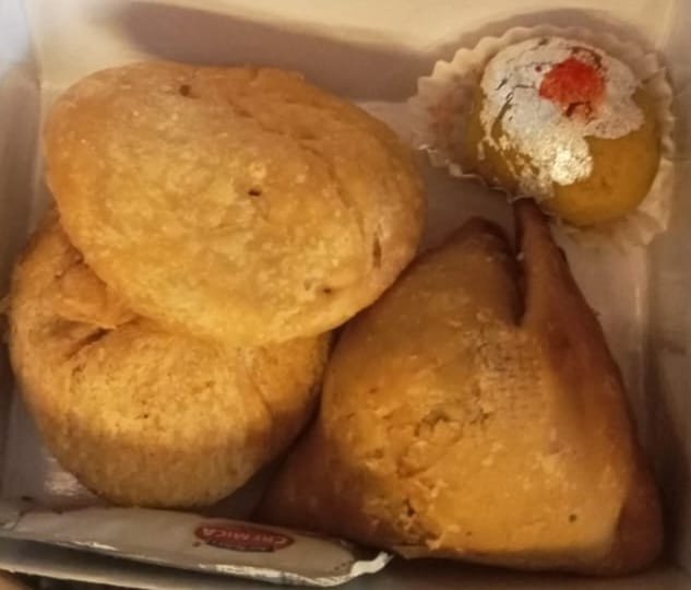 Snacks Box & Refreshment Pack