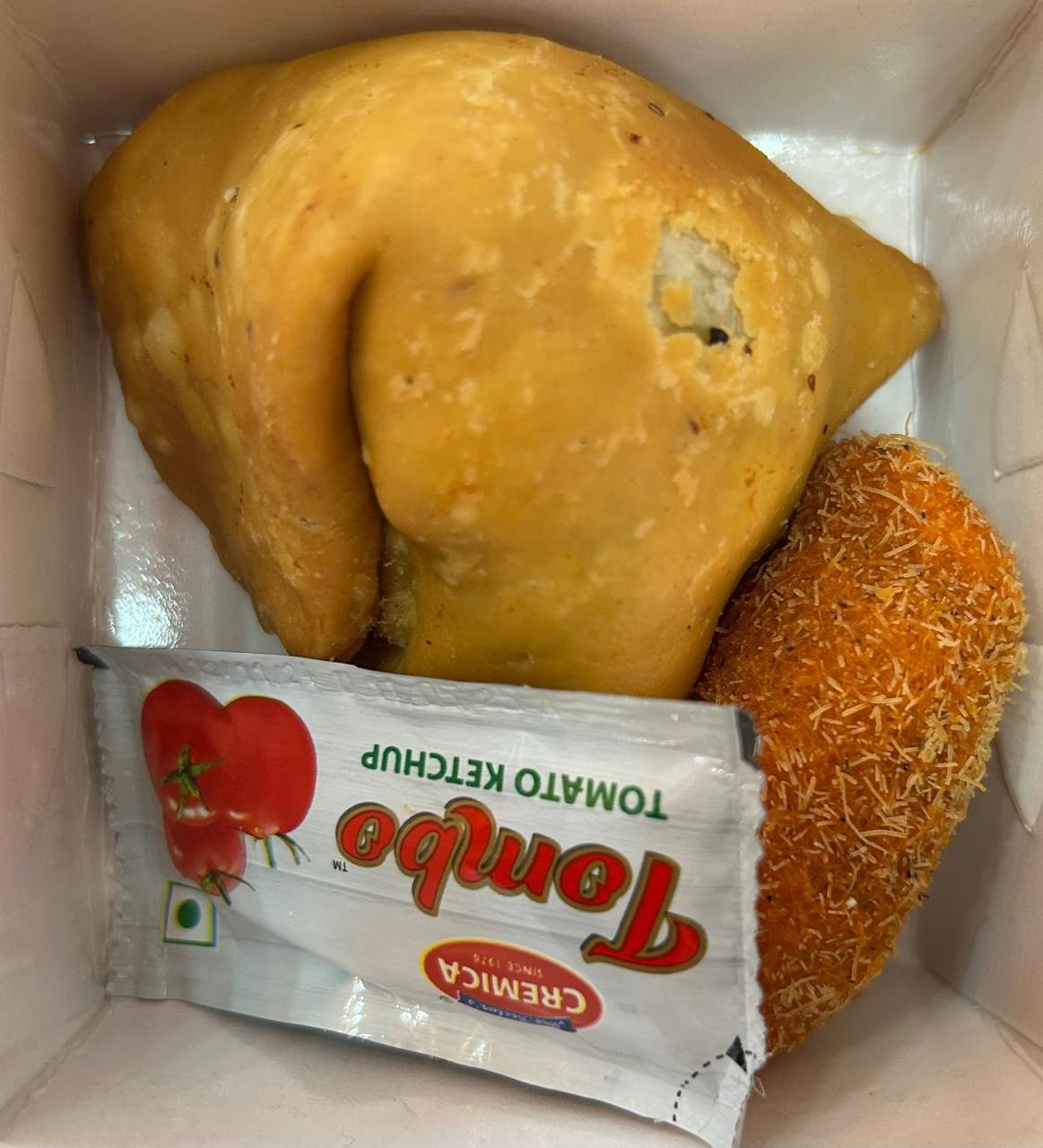 Snacks Box & Refreshment Pack