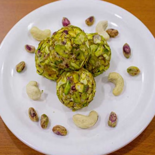 Pista Laddoo