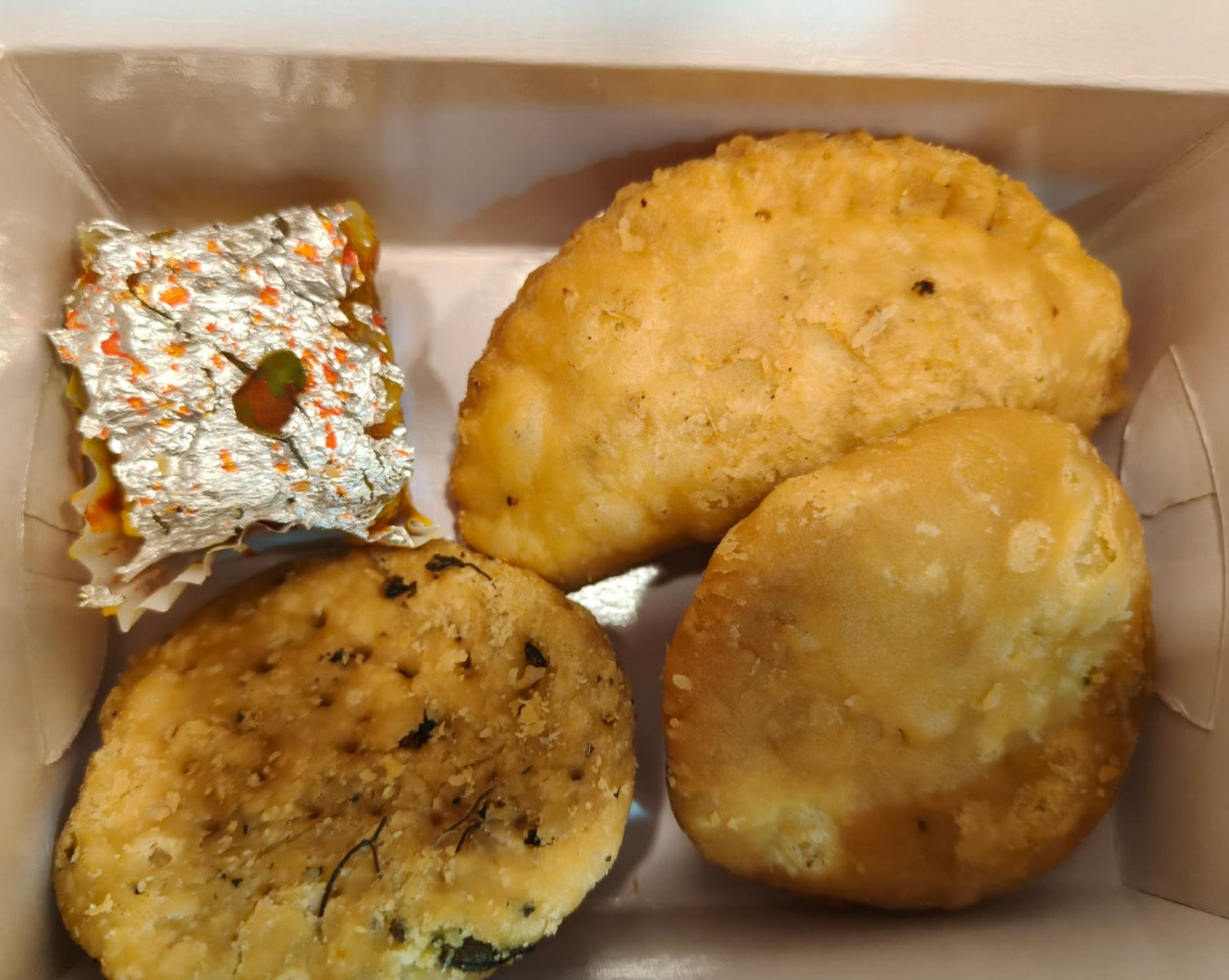 Snacks Box & Refreshment Pack