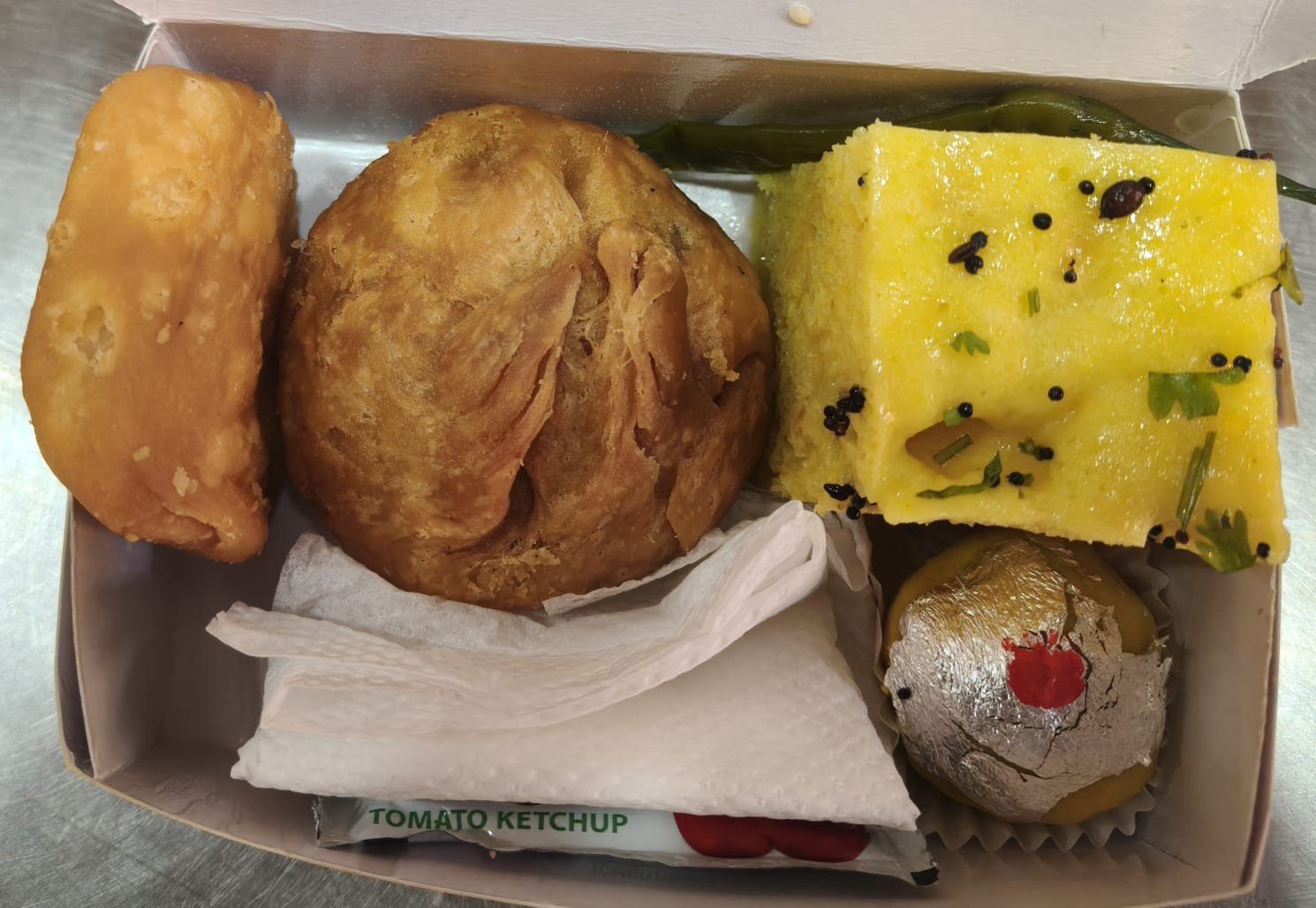 Snacks Box & Refreshment Pack