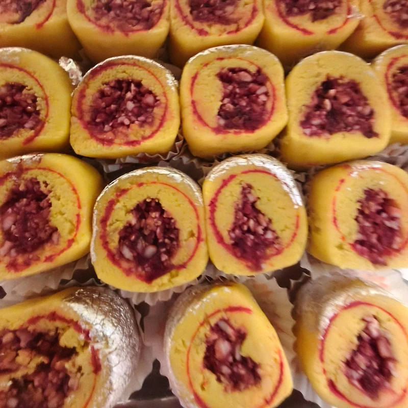 Mawa Kaju Gulkand Roll