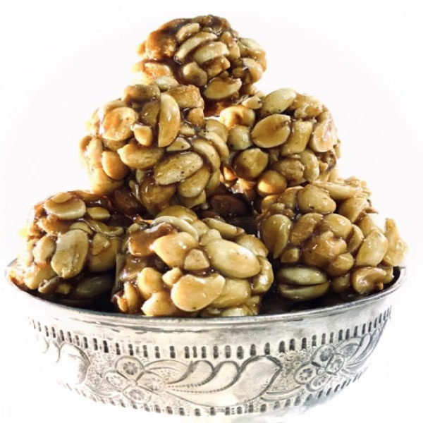 Penuts Badaam Laddoo