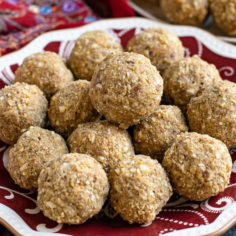 Desi Ghee Gond Laddu