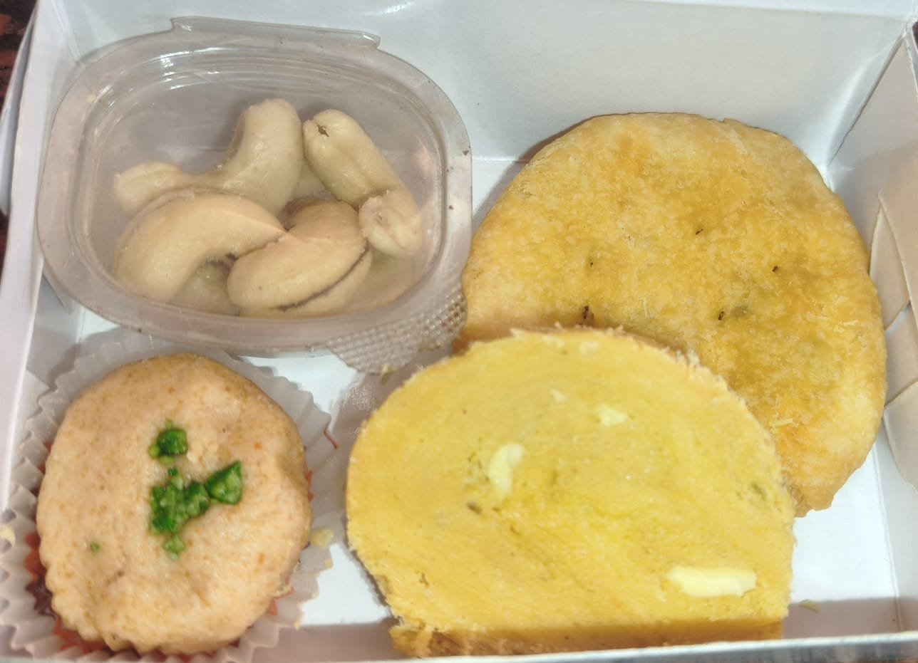 Snacks Box & Refreshment Pack