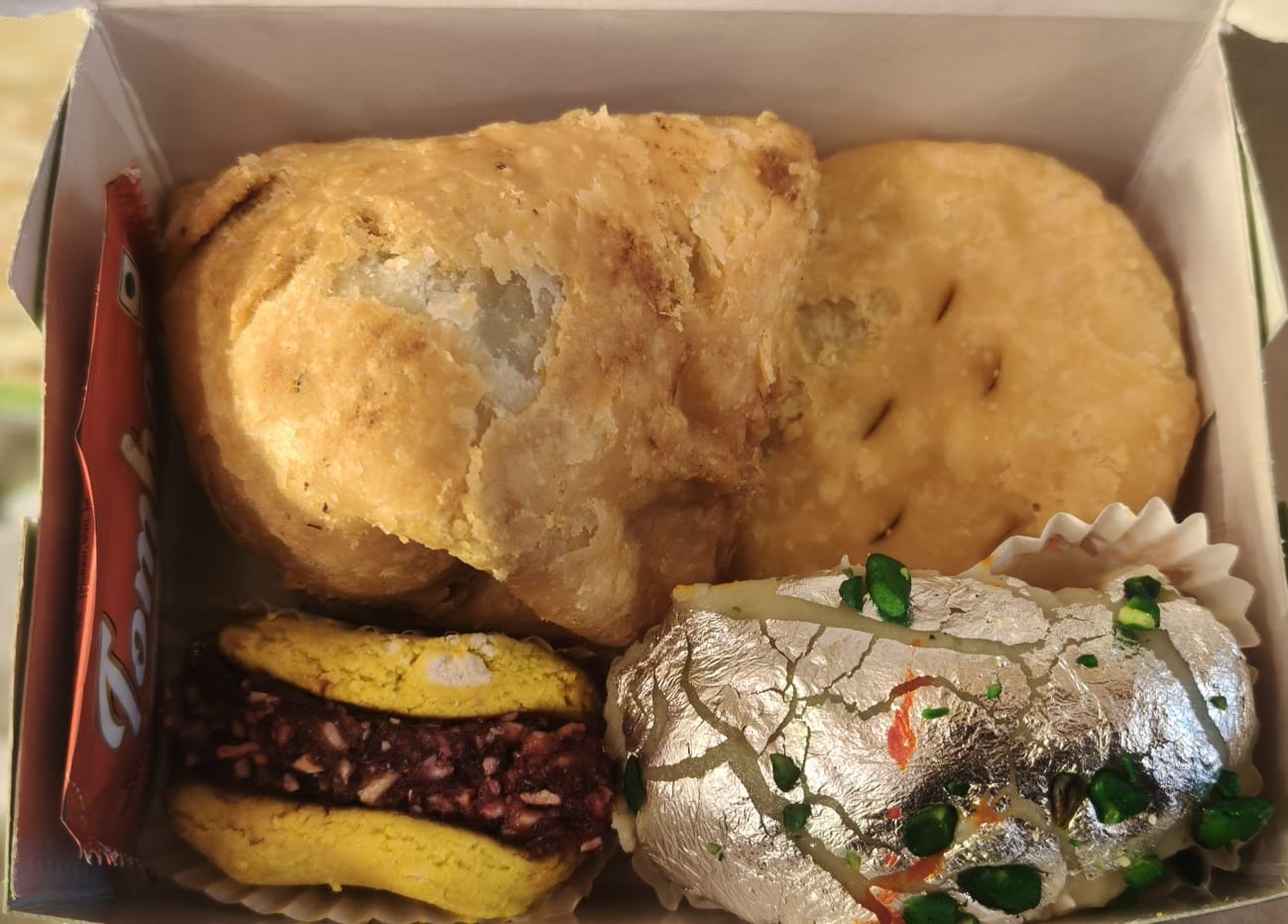 Snacks Box & Refreshment Pack