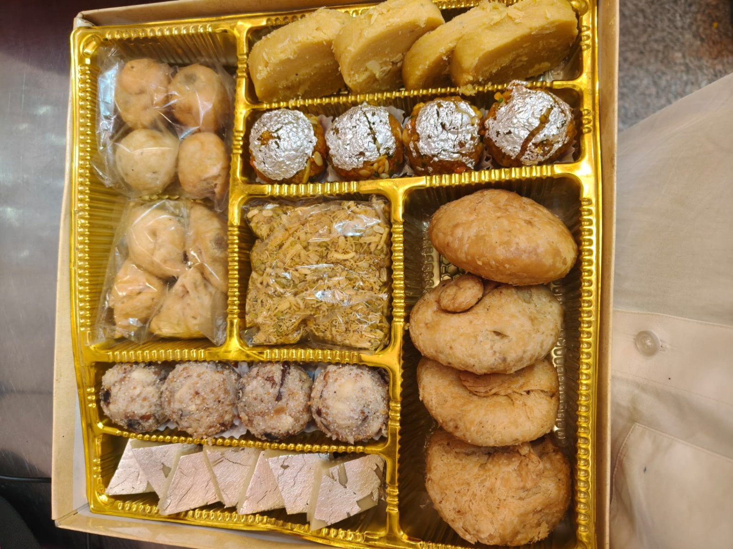 Bhaji Box Gift Custom