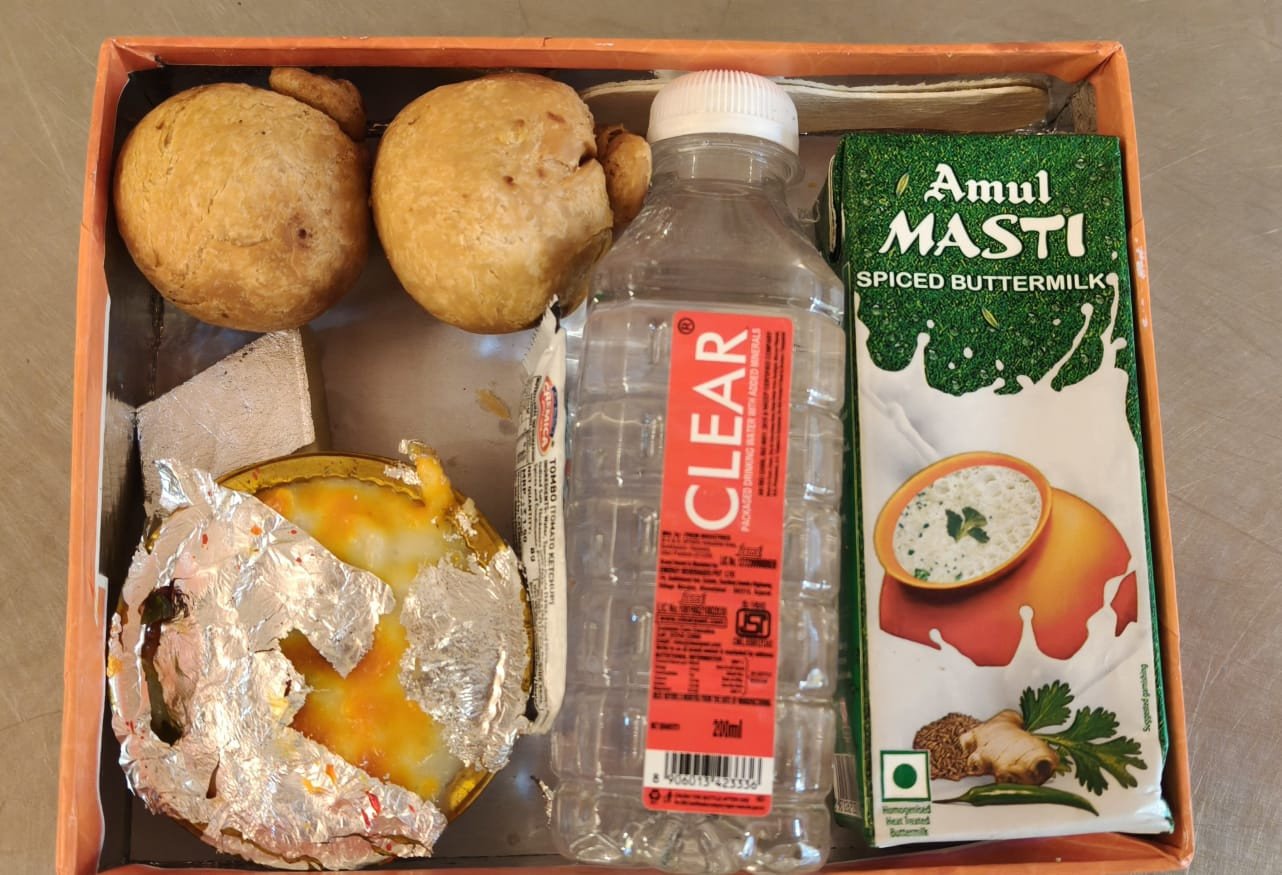 Snacks Box & Refreshment Pack